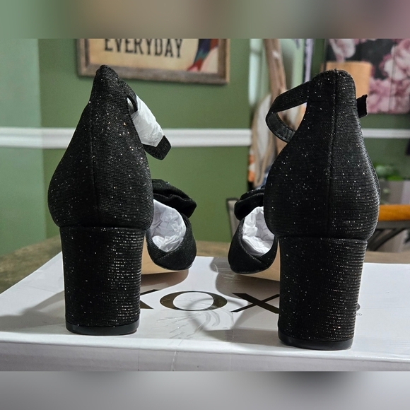 XOXO KACEE B PUMPS #876 - Picture 3 of 12